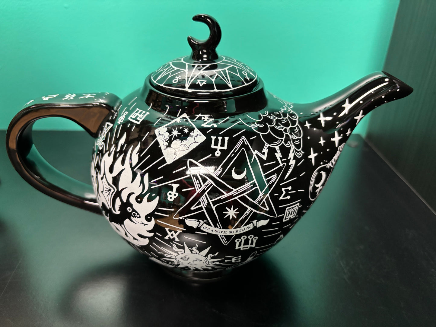 Witches Brew Victorian Coven - Teapot