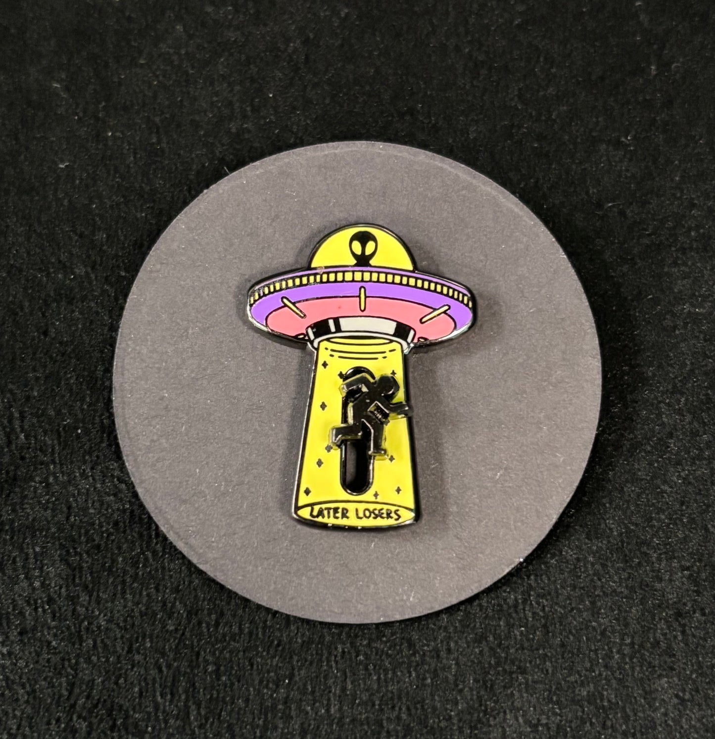 UFO - Pin