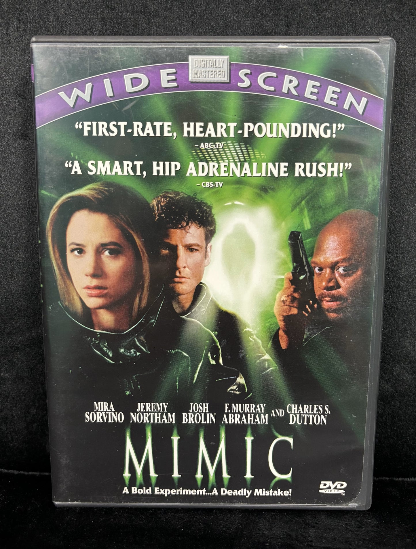 Mimic (1997) - DVD - used
