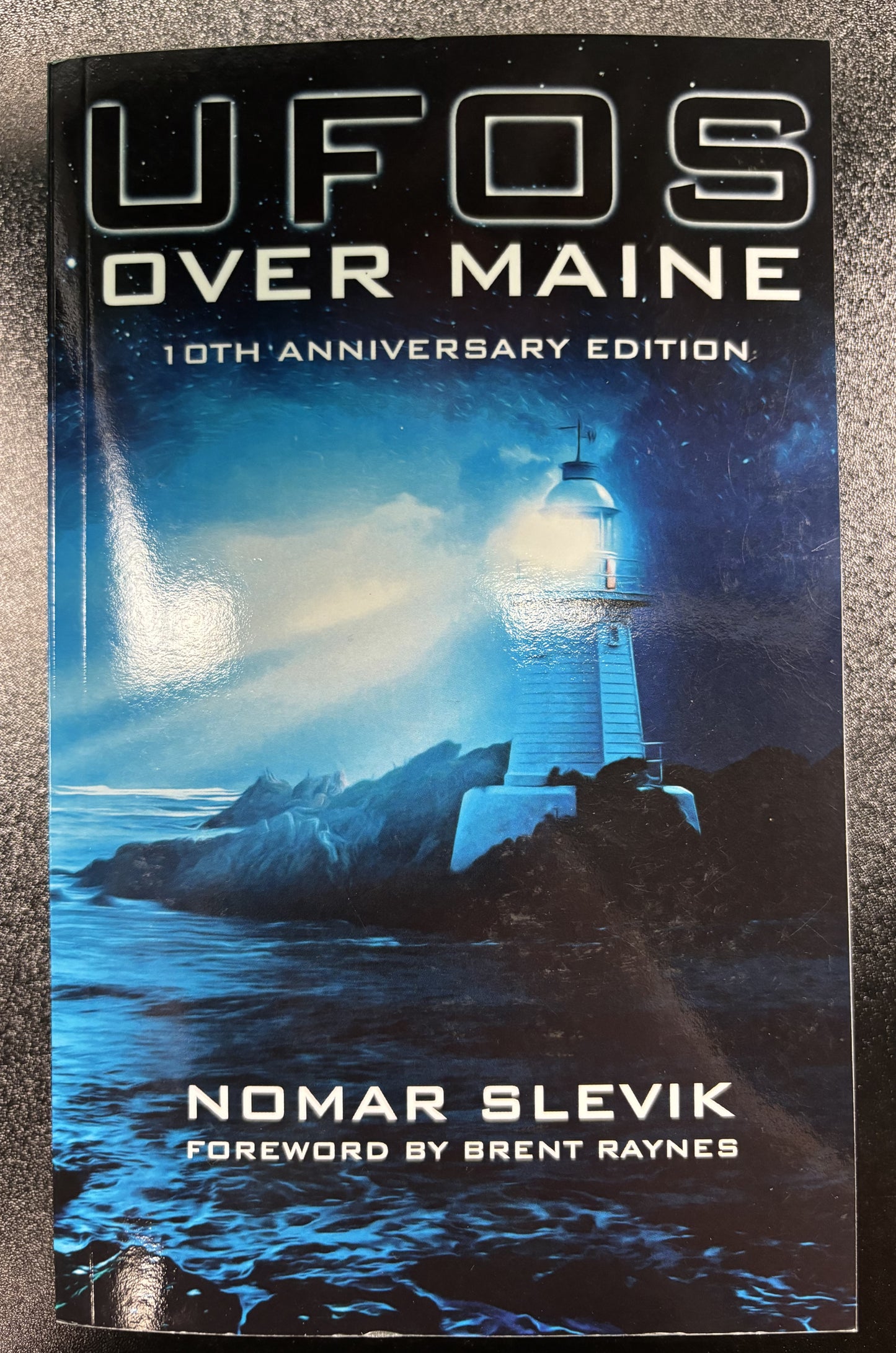 UFOs Over Manie by Nomar Slevik - book