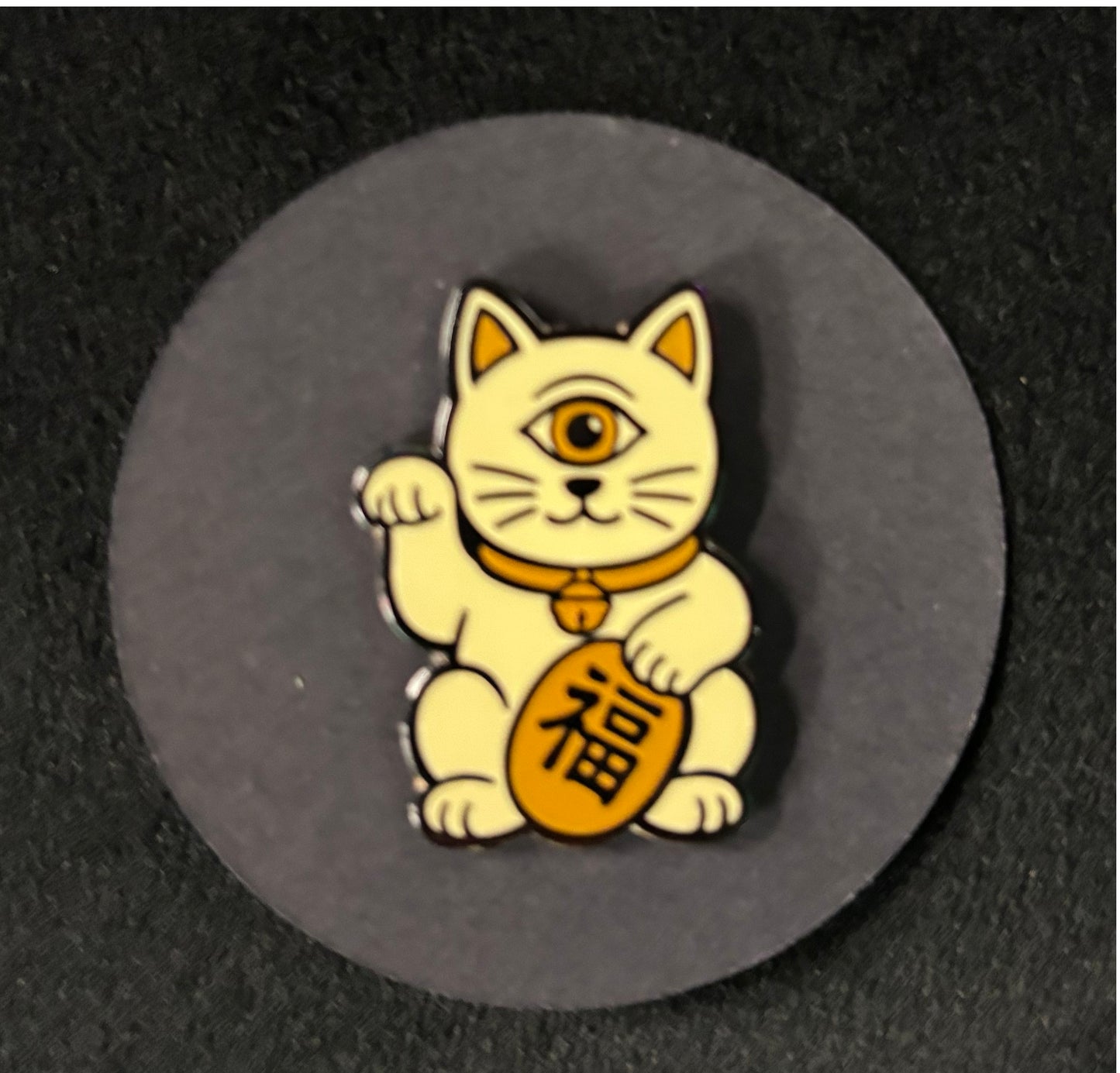 Cyclops Lucky Cat - pin