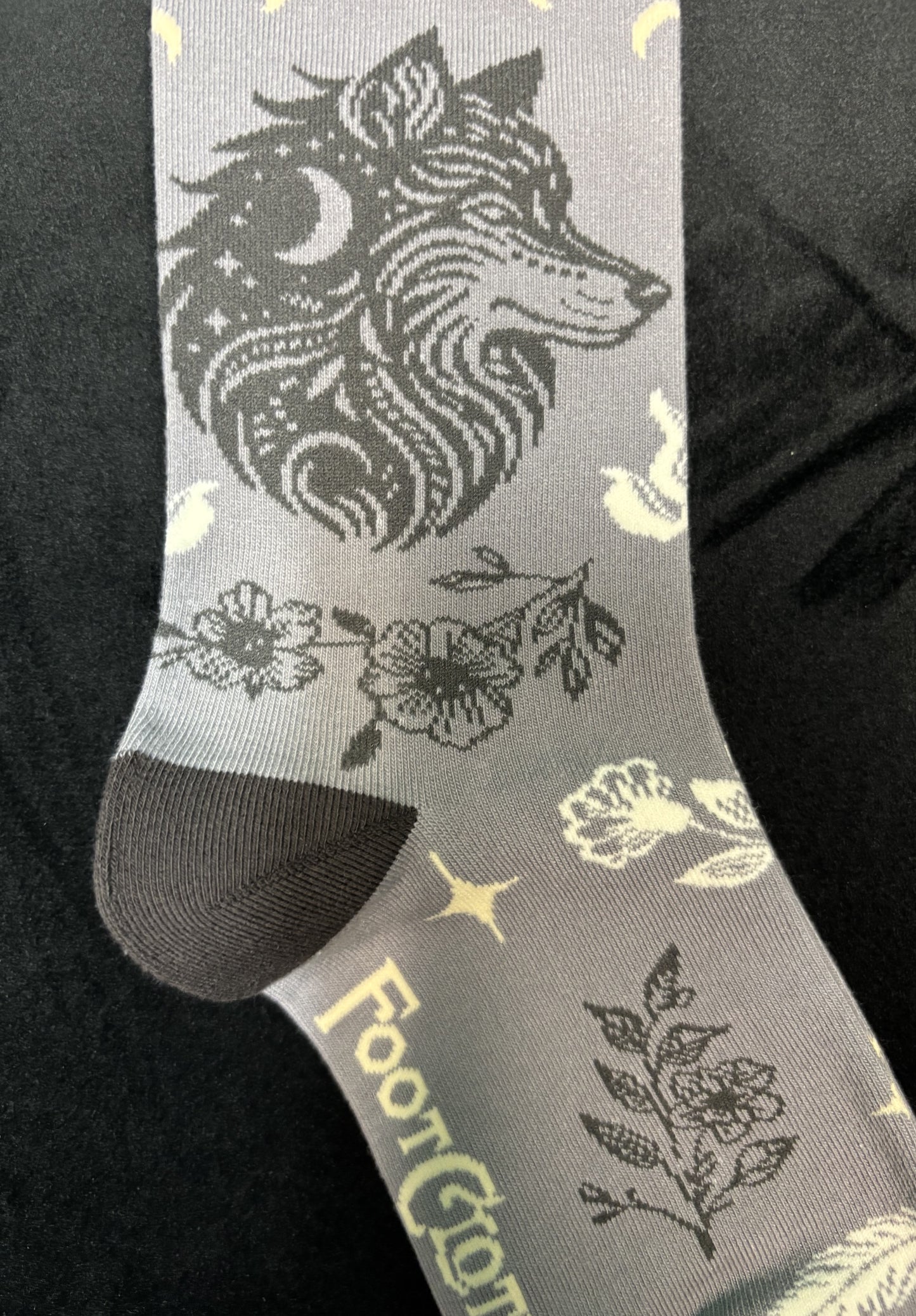 The Wolf - crew socks