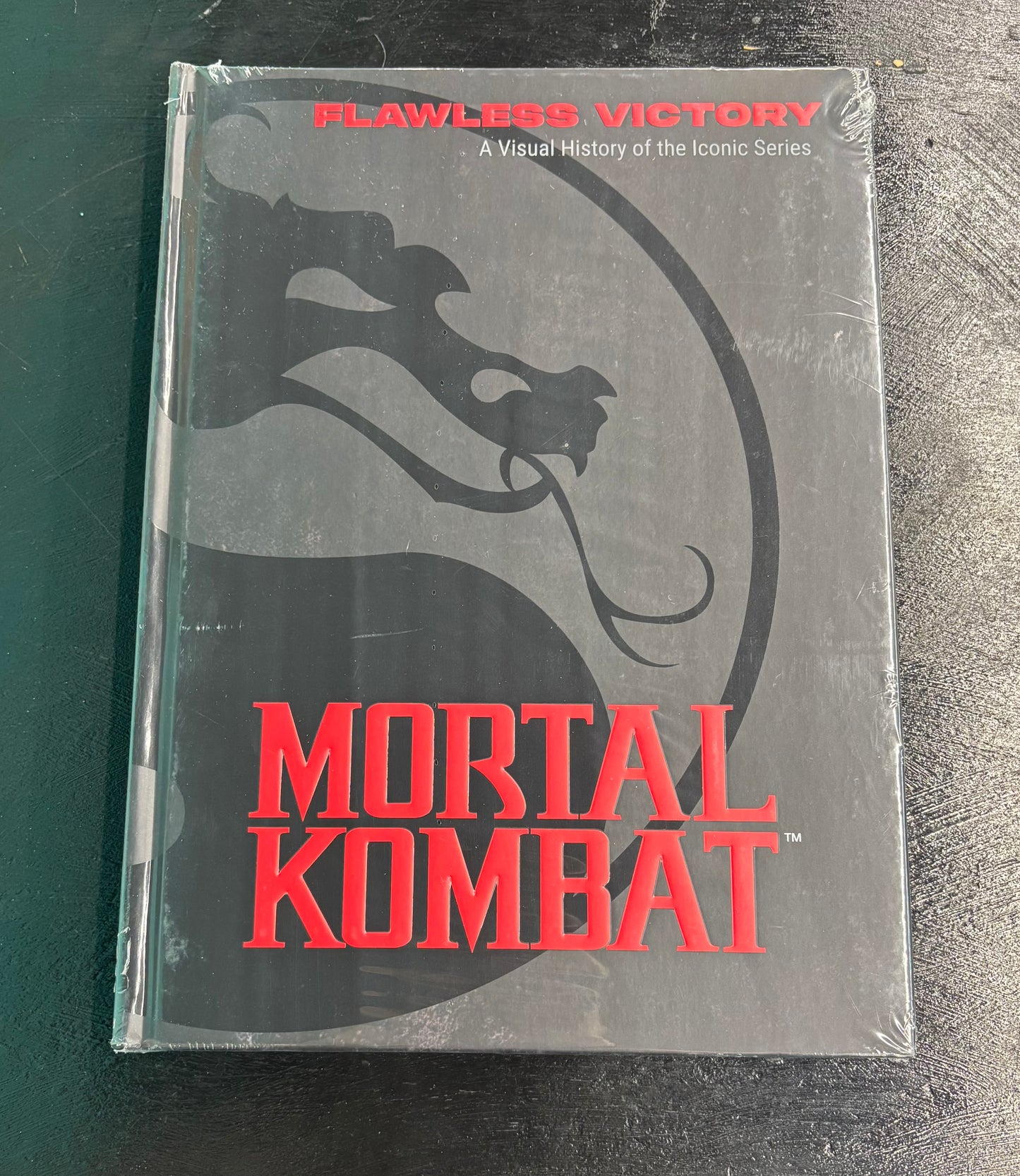 Mortal Kombat: Flawless Victory Ultimate Display Book