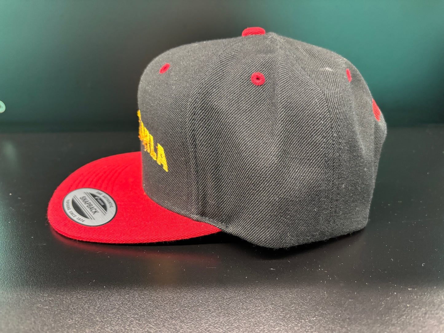 Santa Carla - cap