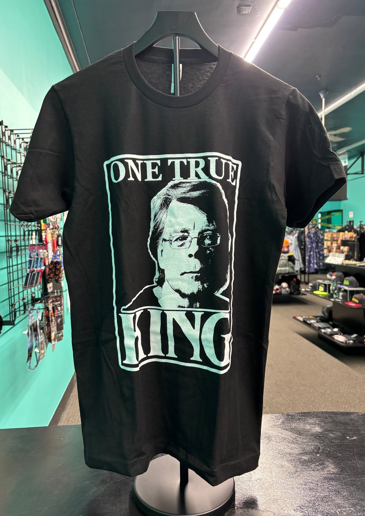 One True King - T Shirt