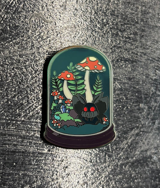 Mothman Terrarium - Pin