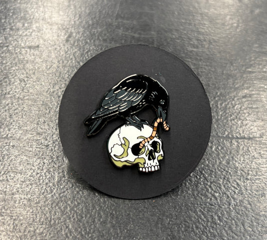 Bird Worm Skull - Pin