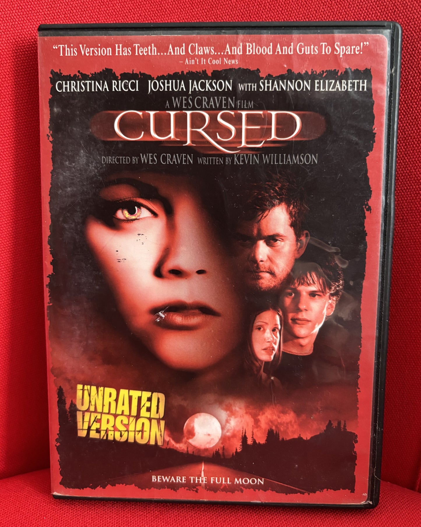 Cursed (2005) - DVD - used