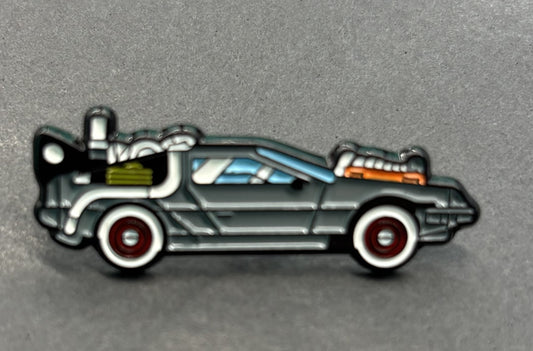 DeLorean - pin