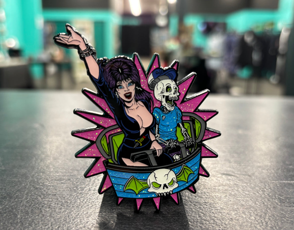 Elvira Ghostcoaster - Pin