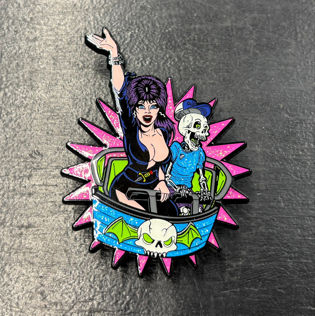 Elvira Ghostcoaster - Pin