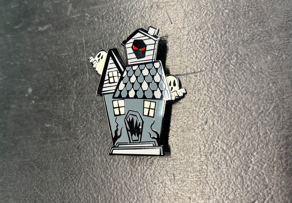 Haunted House Moving Ghost - Pin