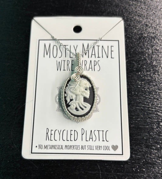 Cameo (Recycled Plastic) Wire Wrapped Silver - Necklace