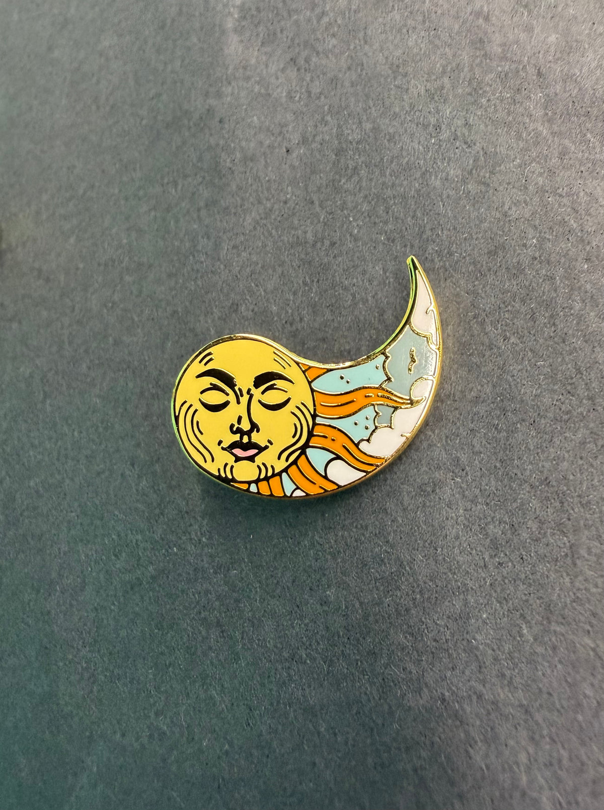 Sun and Moon Yin Tang- Pin