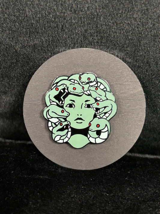 Medusa - Pin