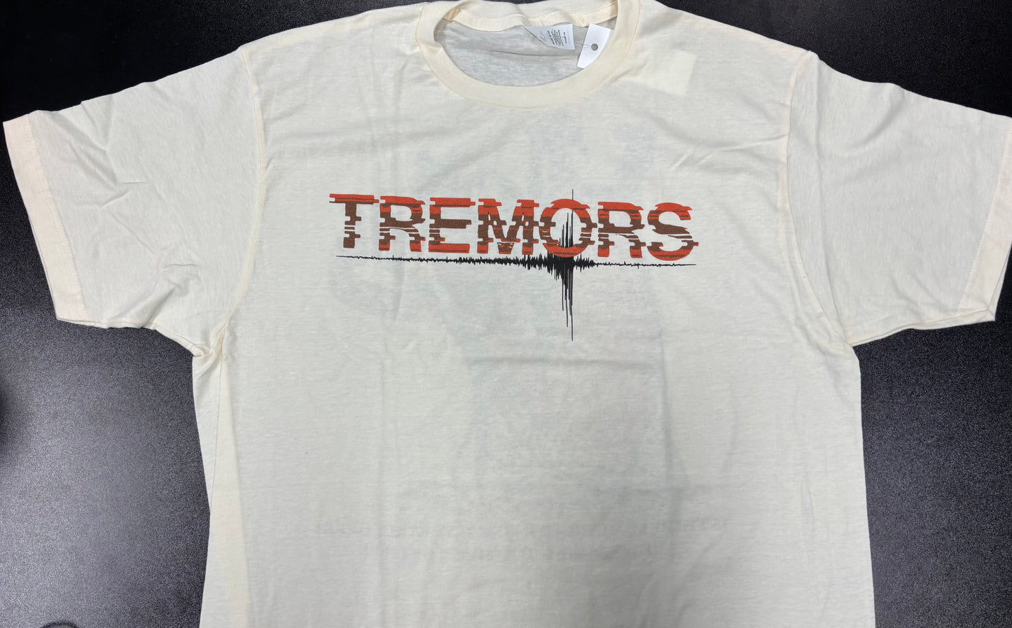 Tremors - T-shirt