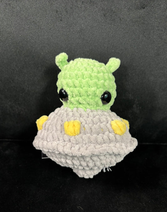 Alien and UFO - Crochet Critter