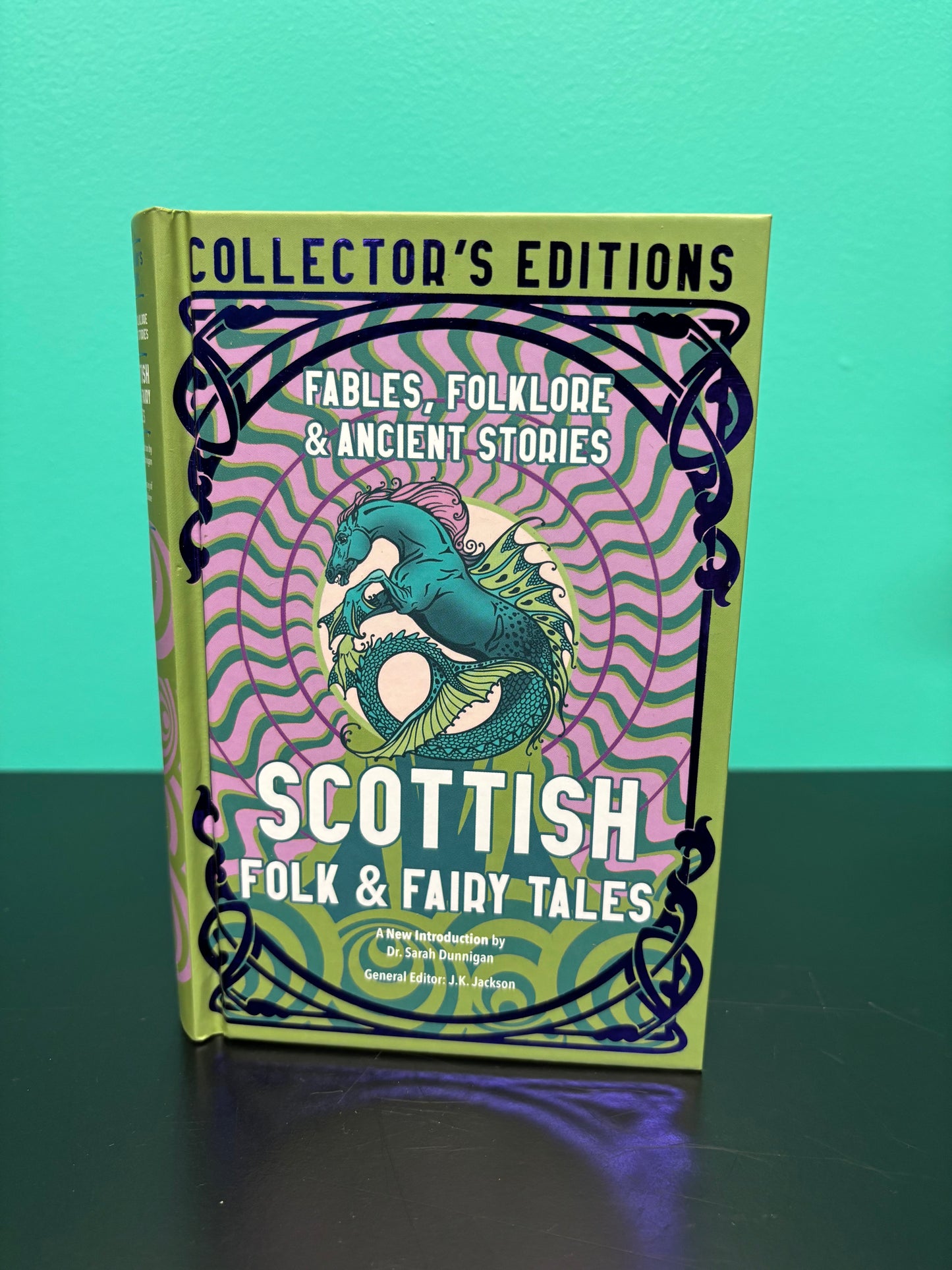 Scottish Folk & Fairy Tales - Hardback Book