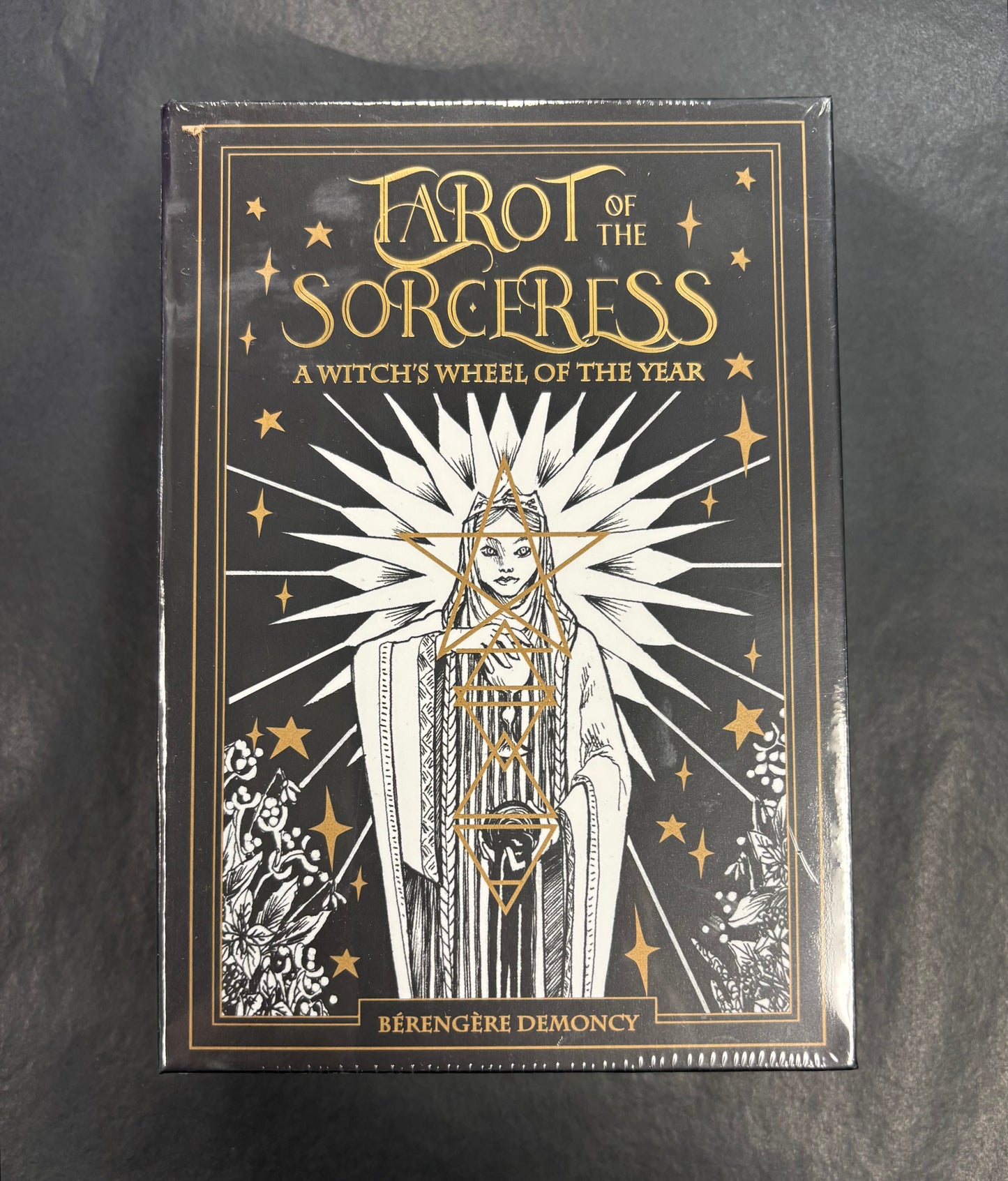 Tarot of the Sorceress - Tarot Cards