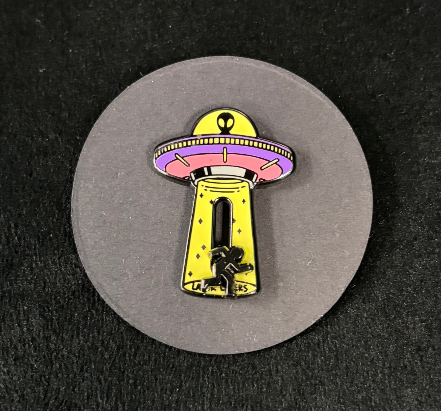 UFO - Pin
