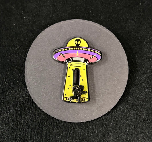 UFO - Pin