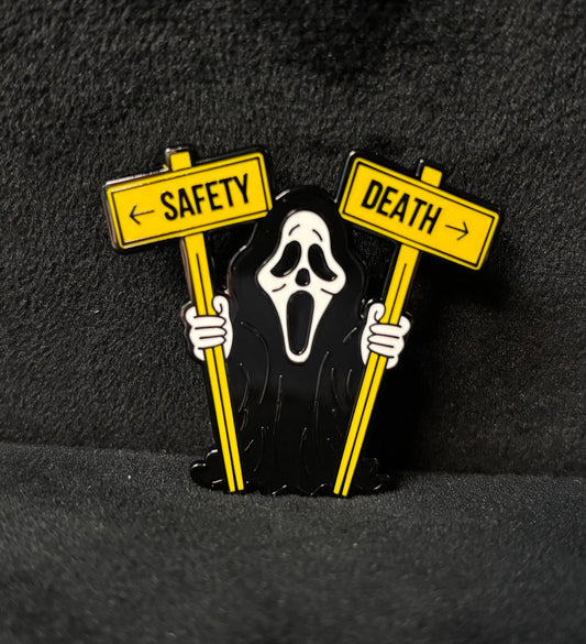 Scream Scary Movie Sign - Pin