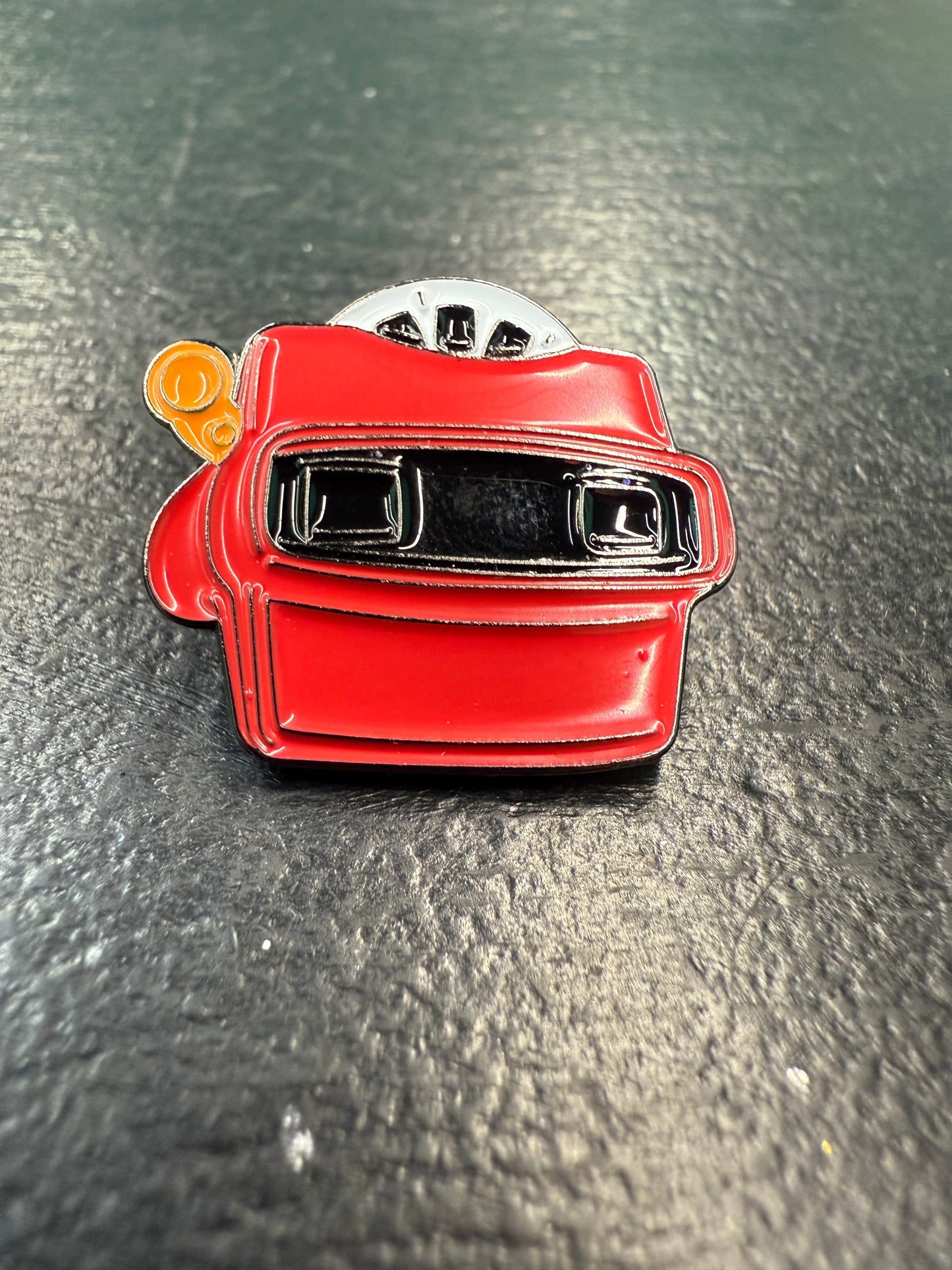 View-Master - pin