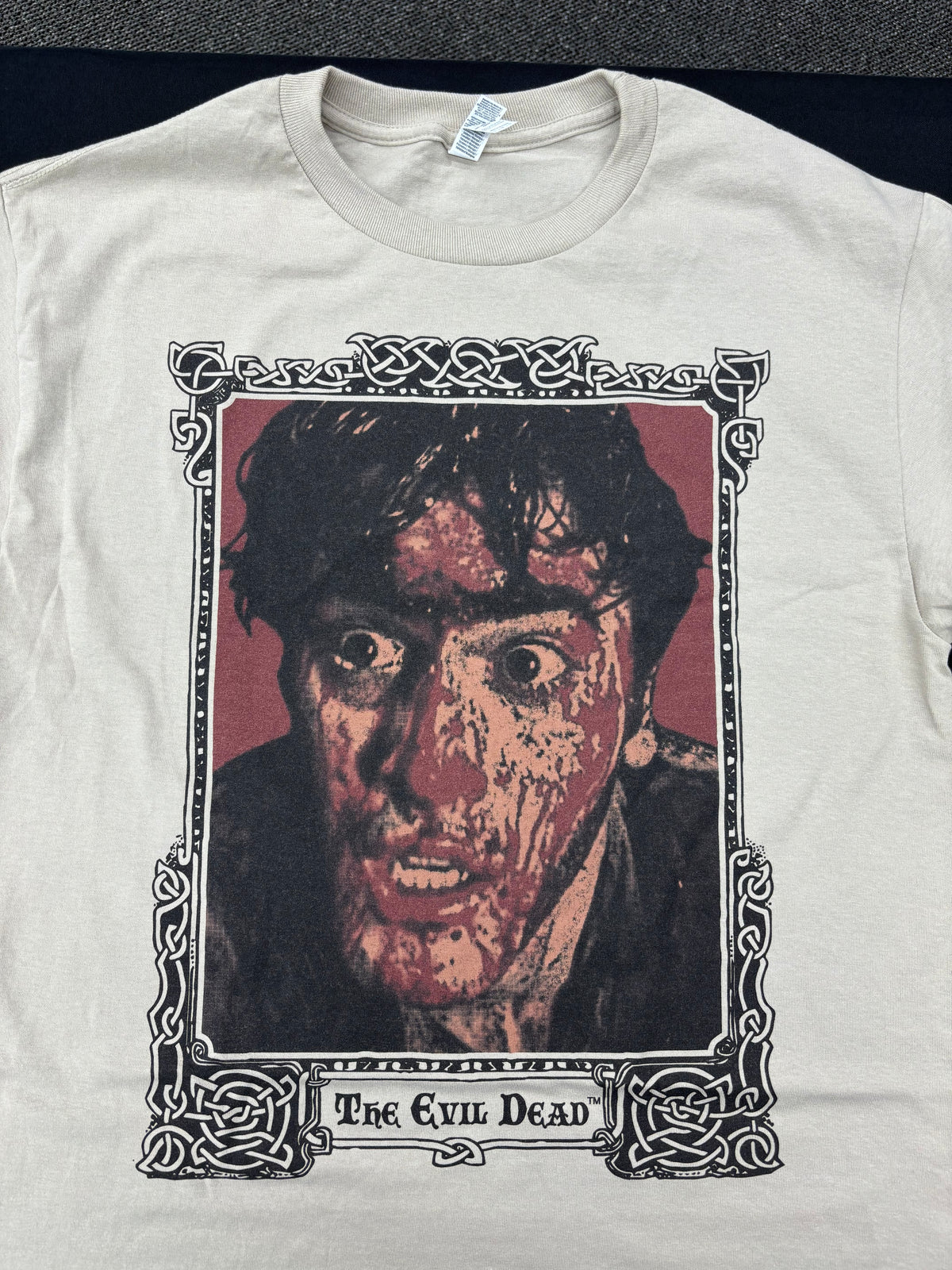 Evil Dead, Naturum De Montum - long sleeve shirt